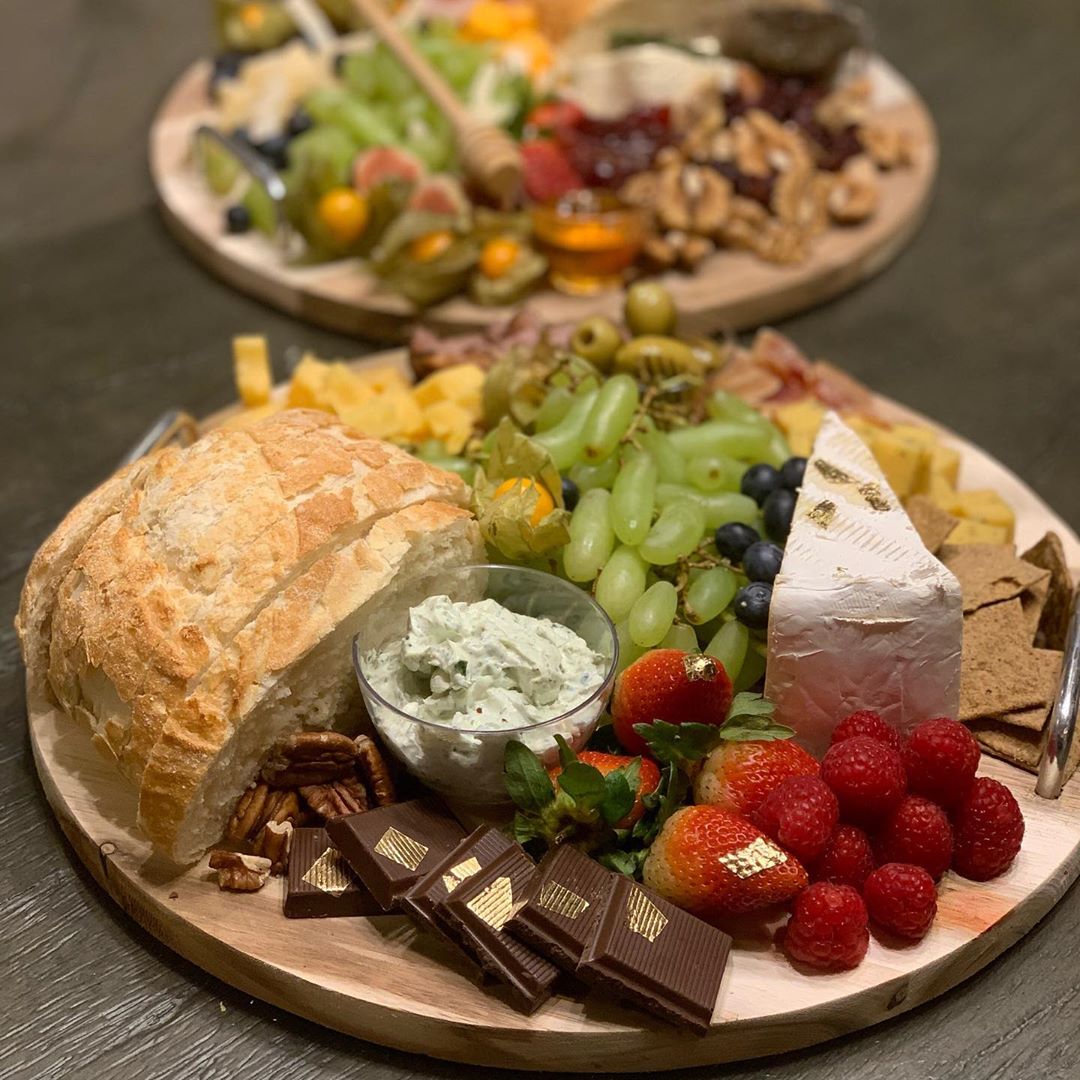 The Luxurious
#food love #Jeddah #cheeseplatter #cheese #ksa #weekend #healthylifestyle #luxurylifestyle #luxury