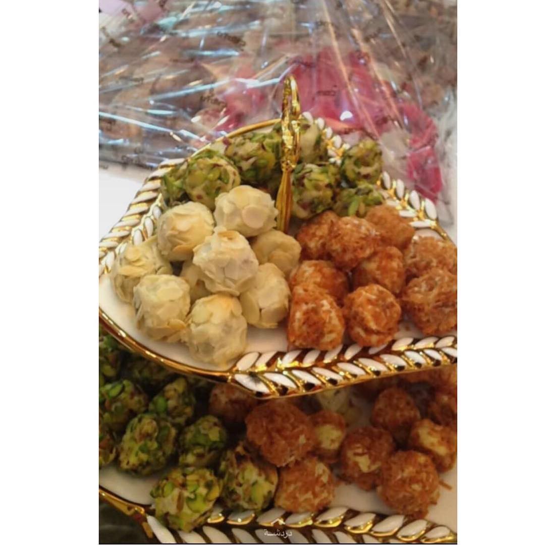 .
.
معمول طري متوفر بثلاث نكهات
الفستق و اللوز وجوز الهند
للتواصل واتس : 0503223736