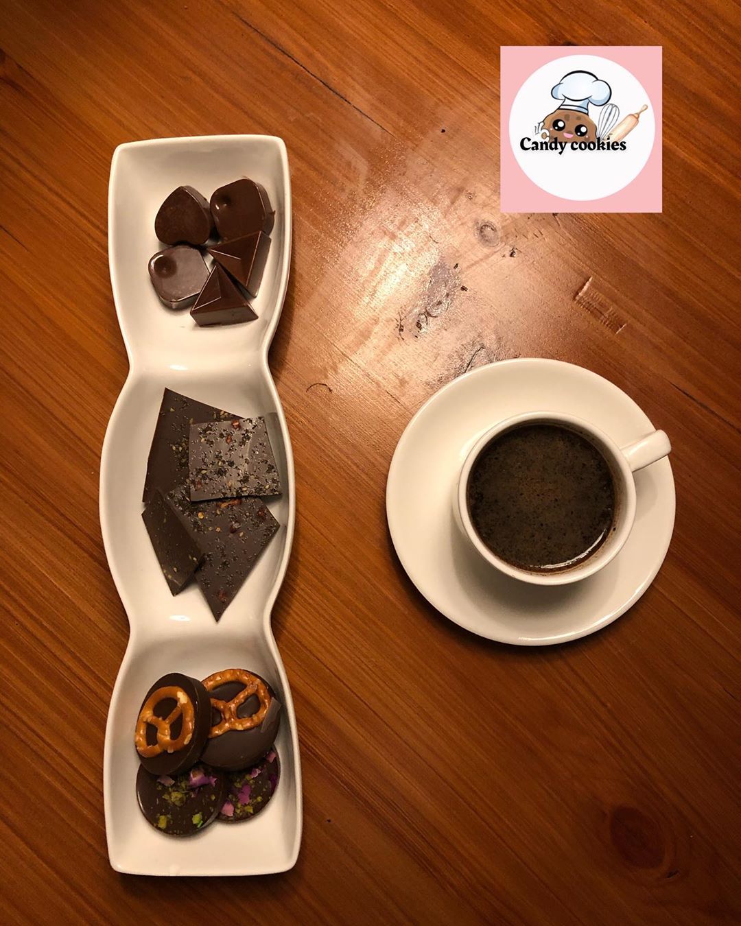 بعض اللقاءات مُدتها فنجان قهوة لكنها تُعطيك من العُمر أجمله♥️♥️