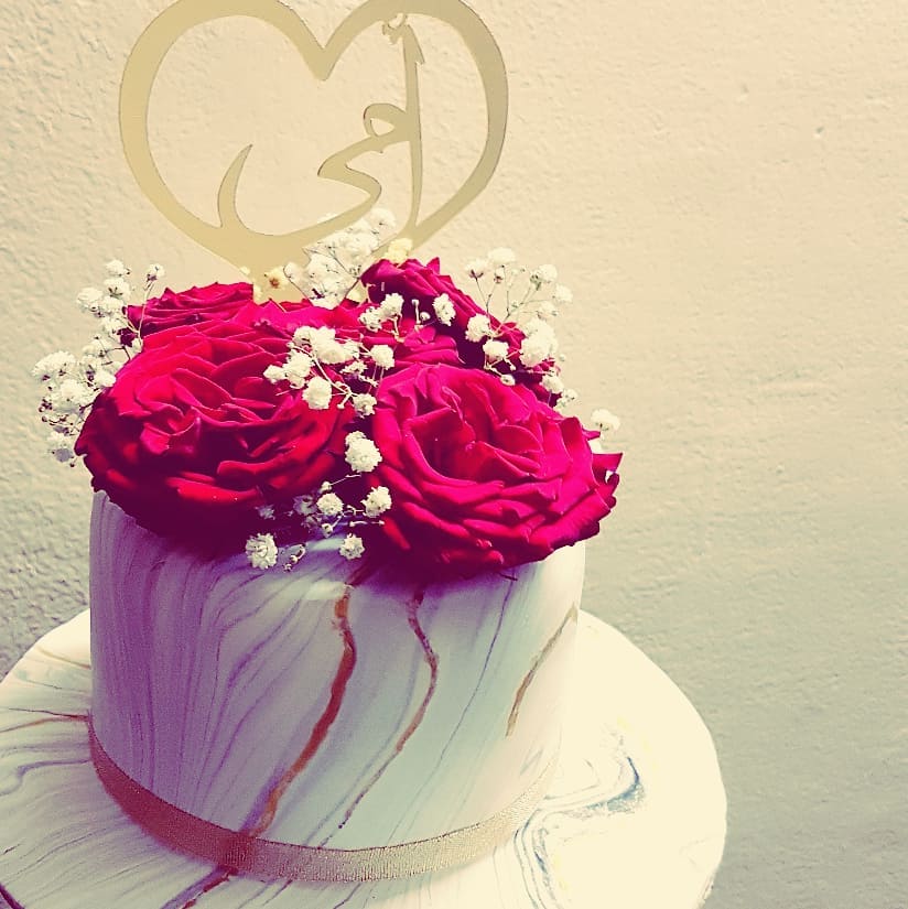 #cakedecorating #cake #cakes #cakepops #cake_trends #cakeshop #كيك_مناسبات #ست_الحبايب #كيكات #جدة #جدة_الان #مكة #مندوب #توصيل #فانيلا #فانيلا_كيك #شوكلت #كيك_ورد
