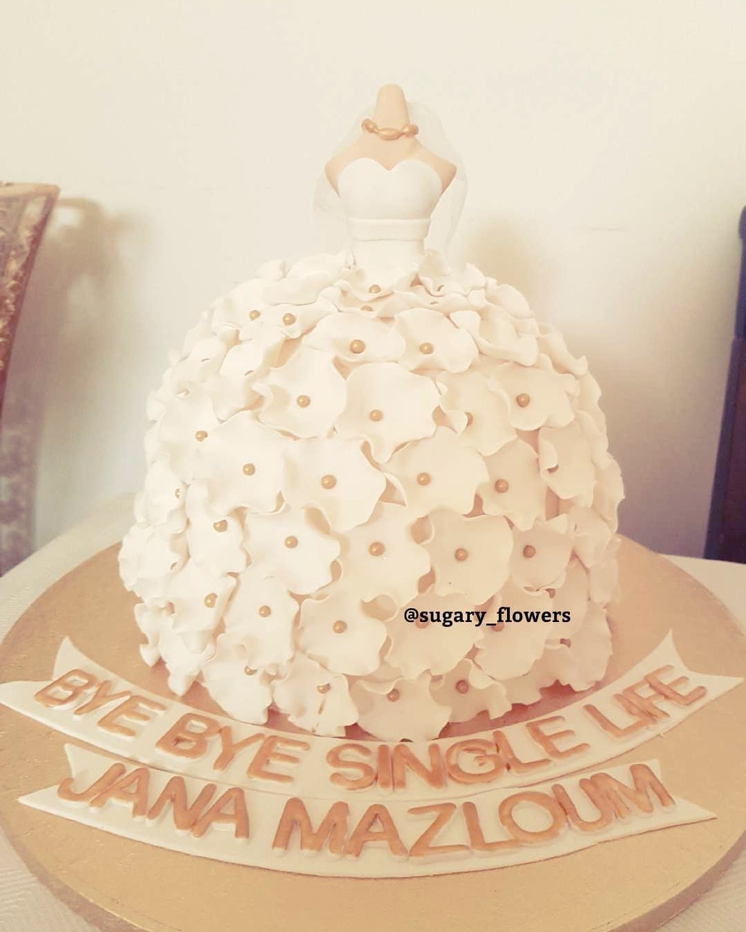 ماشاء الله تبارك الله
تصميم كيكة على شكل فستان عروس
#red_velvet #cake #wedding #wedding_cake #كيك_عروس #كيكة_فستان_العروس #تصميمي #شغلي #جدة #مكة #طلبيات #طلبية_اليوم #كيكات #كيك_مناسبات #كيك_زواج #كيك_خطوبه #كيك_اعياد #كيك_مواليد