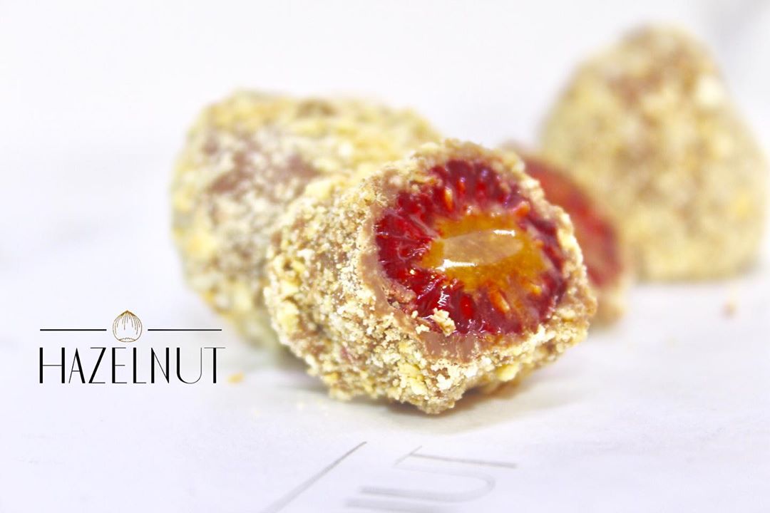 {4} Biscuberries
___________________________ {4} بيسكوبيريز