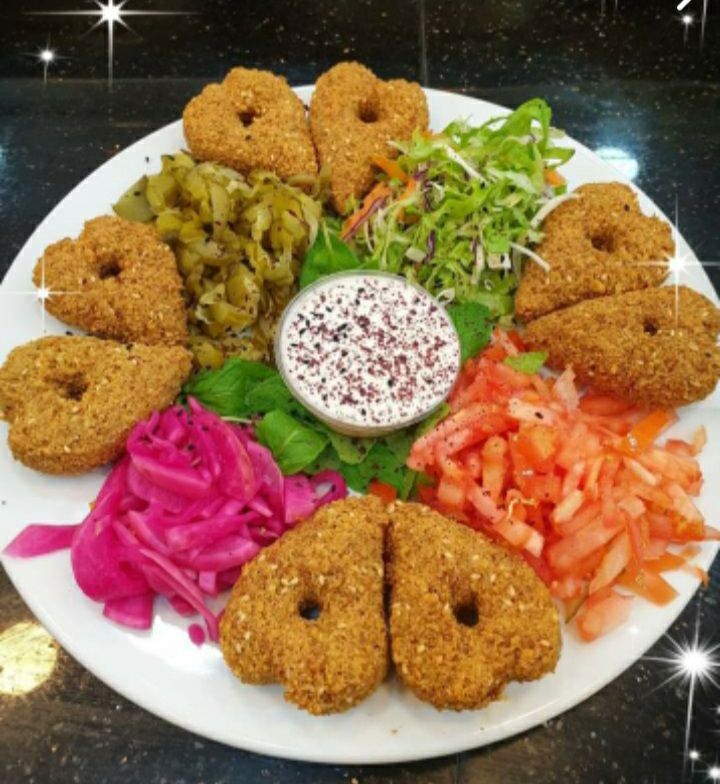 عجينة فلافل جاهزه
وفلافل مقليه جاهزه
