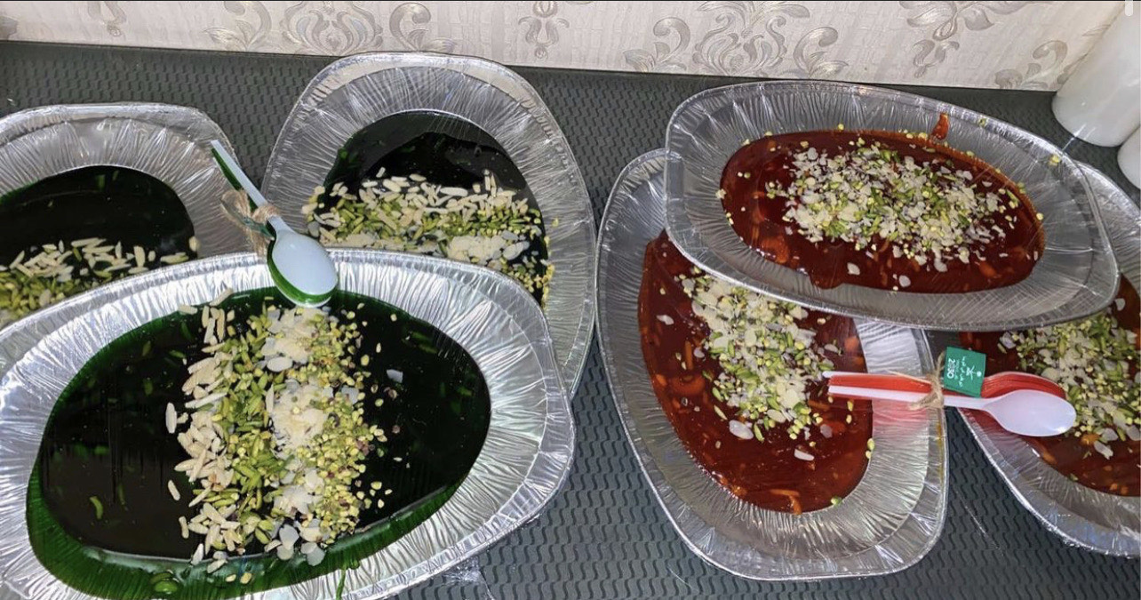 حلوى بحرينيه اخضر واحمر من ايادي سعوديه