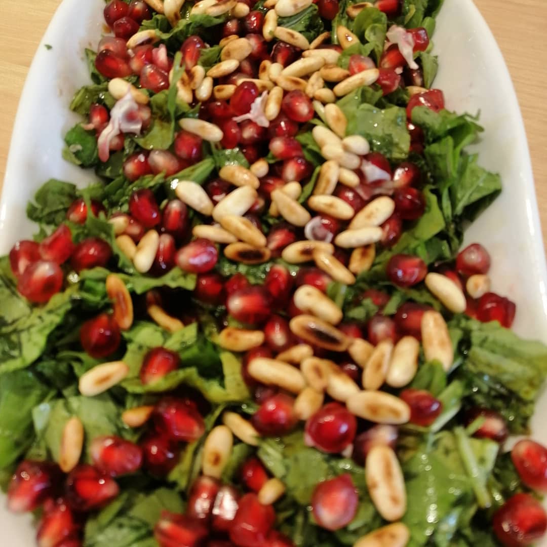 سلطة الجرجير #سلطات#طبخ_بيت #حلى_عشاء #كبسات#برياني#حلى_قهوة #بوفيهات #سخانات_بوفيه #سخانات_طعام