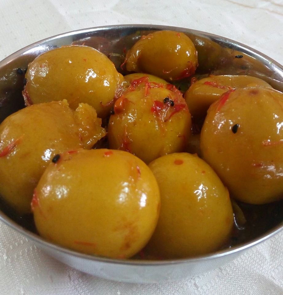 لبمون معصفر